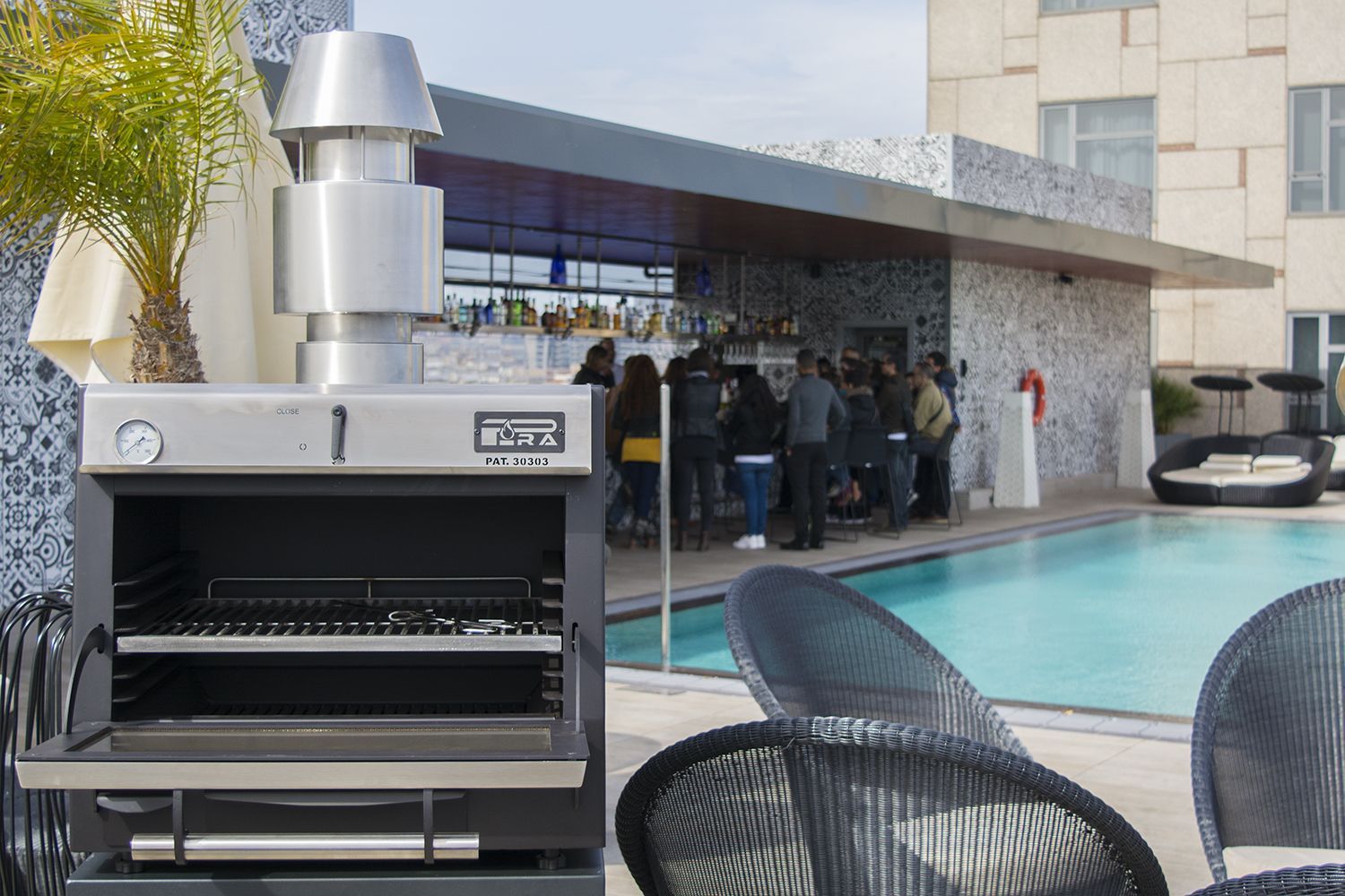 Horno brasa pira 45 lux inox terraza hotel Catalonia Plaza