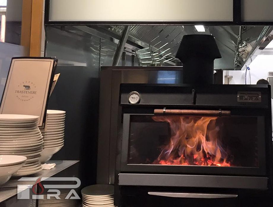 Horno brasa pira-50 lux black restaurante Trastevere Ponferrada